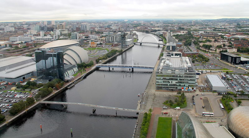 Widok na Glasgow z wieży - Glasgow Tower