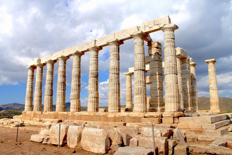 Zabytki Grecji - Świątynia Posejdona na Półwyspie Sunion
