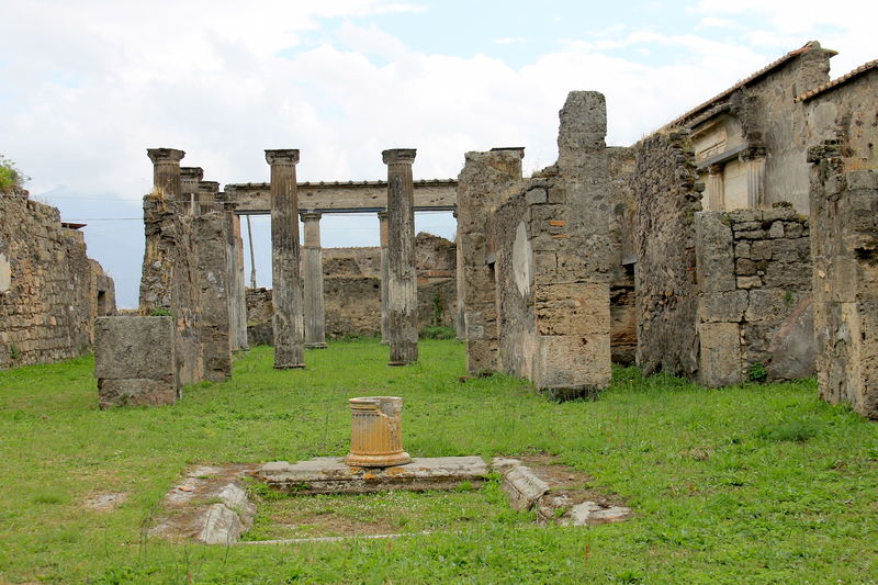 Pompeje - zwiedzanie stanowiska archeologicznego