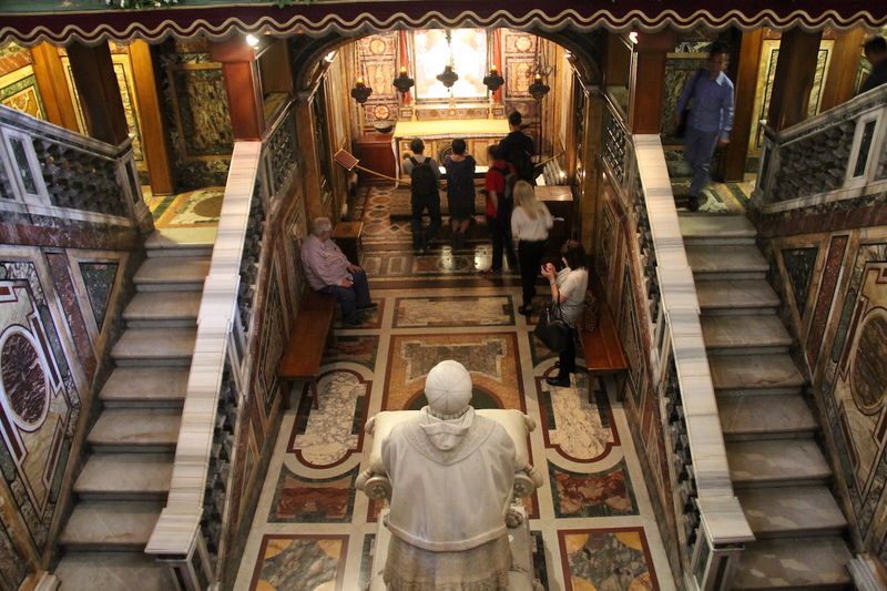 Relikwiarz żłóbka ukryty pod ołtarzem w Bazylice papieskiej Matki Bożej Większej w Rzymie