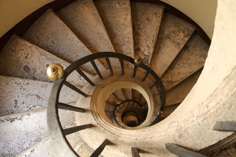 Spiralne schody Berniniego w Bazylice Matki Bożej Większej w Rzymie