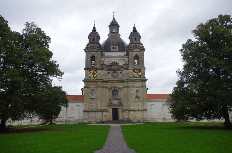 !Litwa - barokowy kościół i klasztor w Pożajściu