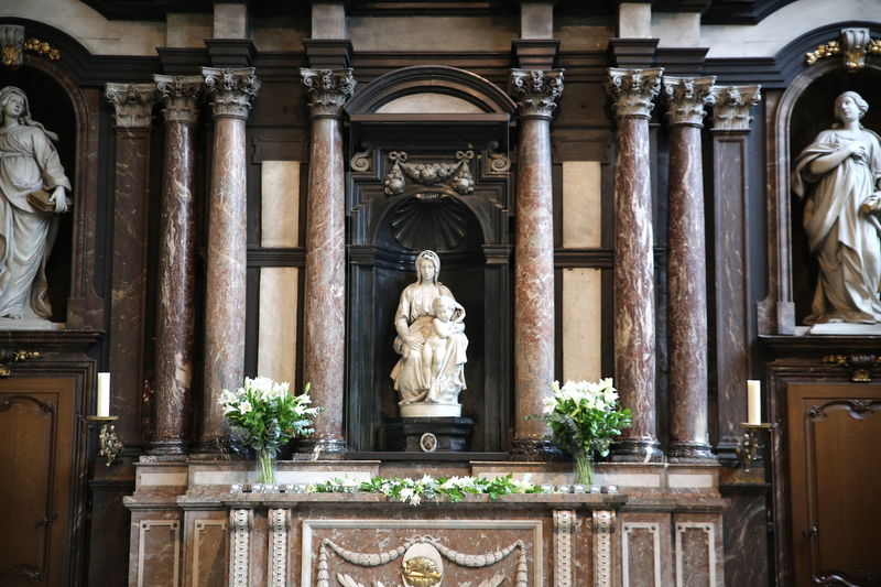 Atrakcje Brugii - Madonna z Brugii - rzeźba Michała Anioła w Kościele Najświętszej Marii Panny