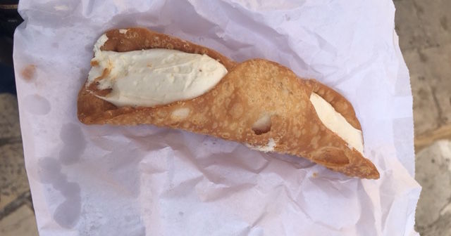 Maltańskie cannoli