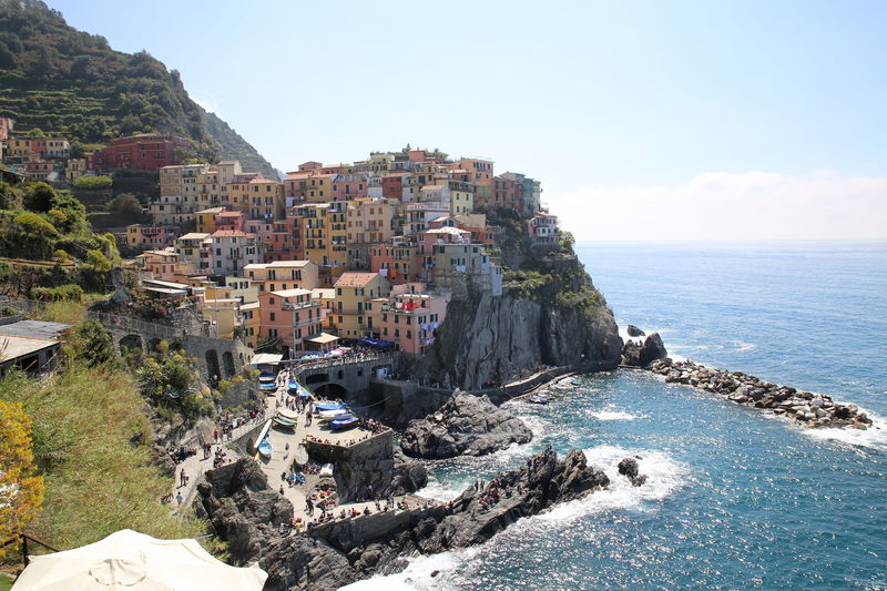 !Cinque Terre (Liguria, Włochy) - widok na Manarolę (widok z trasy Manarola - Corniglia)