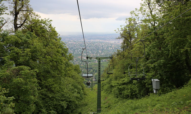 Podczas zjazdu kolejką linową z Góry Jana w Budapeszcie