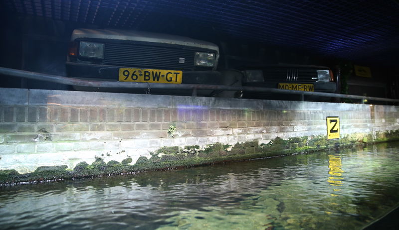 Akwarium w ZOO w Amsterdamie - 'wystawa' Z Waterleiding