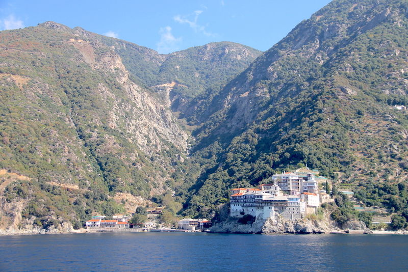 Święta Góra Athos widziana z poziomu statku turystycznego