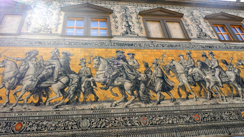 Drezno - Zamek Rezydencyjny - malowidło: Pochód Władców Saksonii