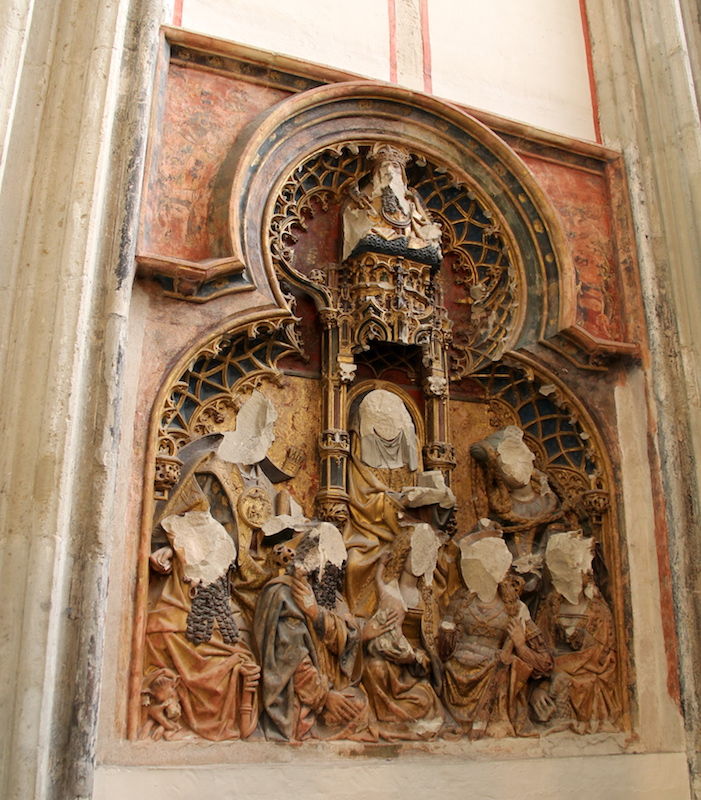 Zniszczone ratabulum ołtarzowe - Katedra Świętego Marcina w Utrechcie