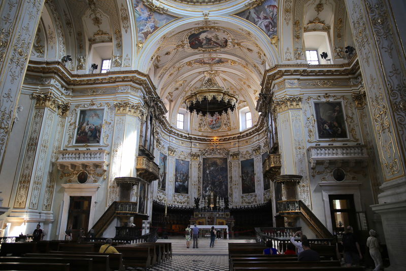 !Wnętrze Katedry w Bergamo