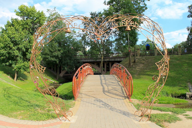 !Mostek Miłości w Parku Zhilybera w Grodnie