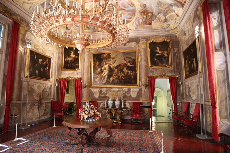 Wnętrze pałacu Palazzo Spinola di Pellicceria w Genui