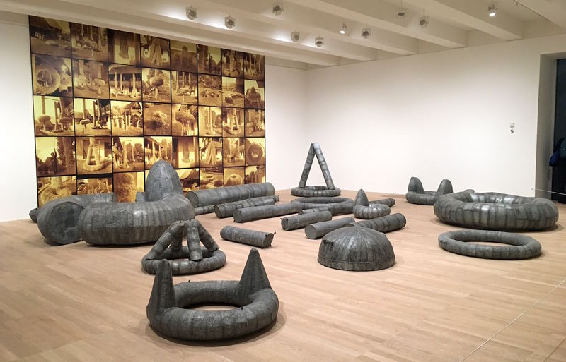 'Uroczysty proces' Ana Lupas - Tate Modern w Londynie