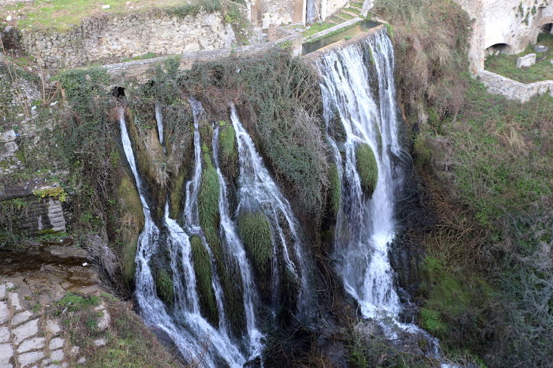 Widok na wodospad w Tivoli