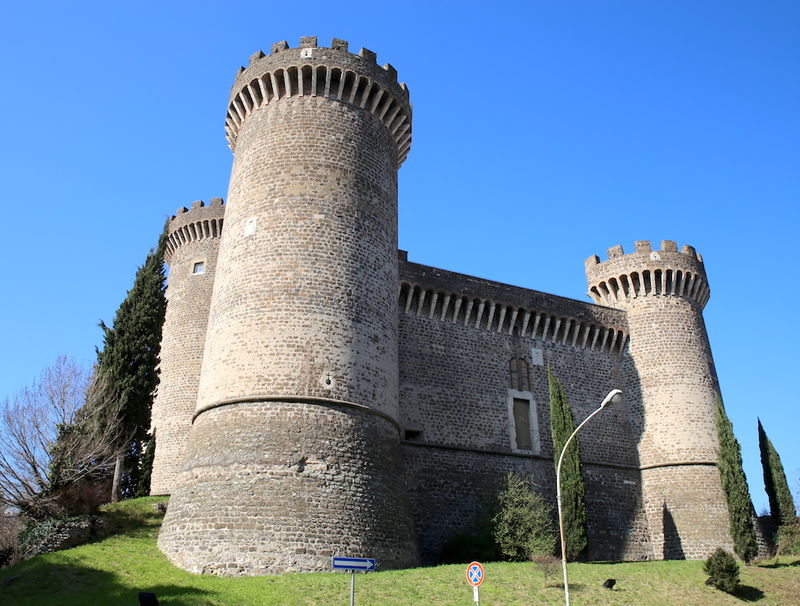 Tivoli, Zamek Rocca Pia