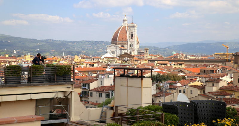 !Florencja - widok z tarasu kawiarni na dachu hotelu Westin Excelsior Florence