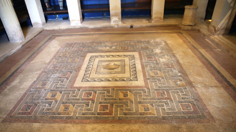!Rzymska mozaika w Domus Romana