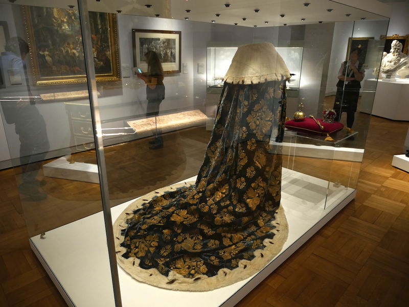 !Płaszcz koronacyjny Augusta III Sasa - Muzeum Narodowe w Warszawie