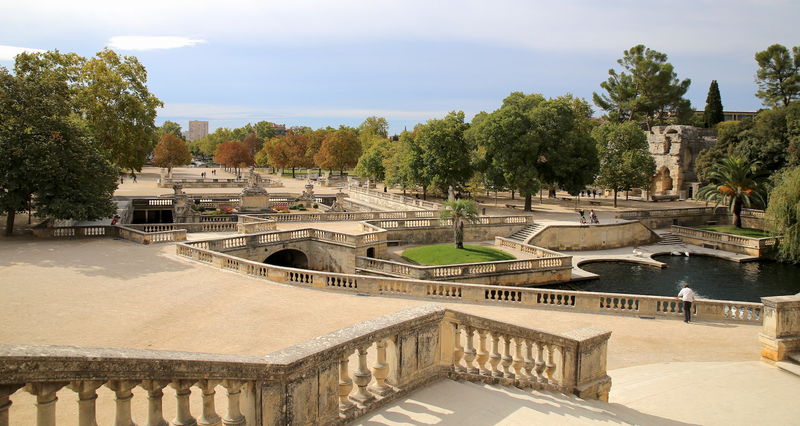 !Nimes - ogrody Jardins de la Fontaine