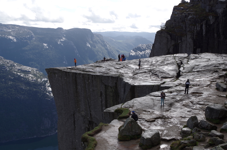 !Preikestolen - słynna półka skalna w Norwegii (okolice miasta Stavanger)