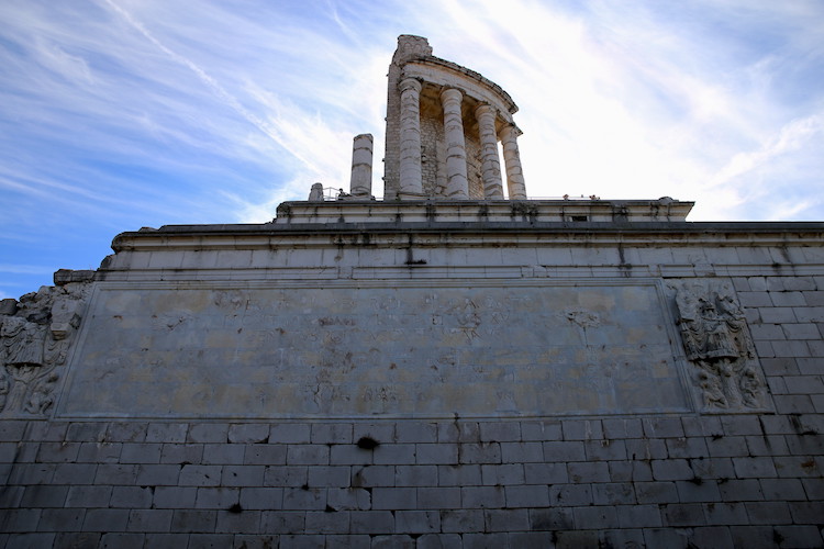 Monument Trofeum Augusta w La Turbie (Francja, Lazurowe Wybrzeże)