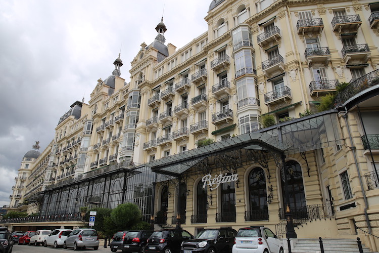 Hotel Excelsior Regina Palace - dzielnica Cimiez, Nicea
