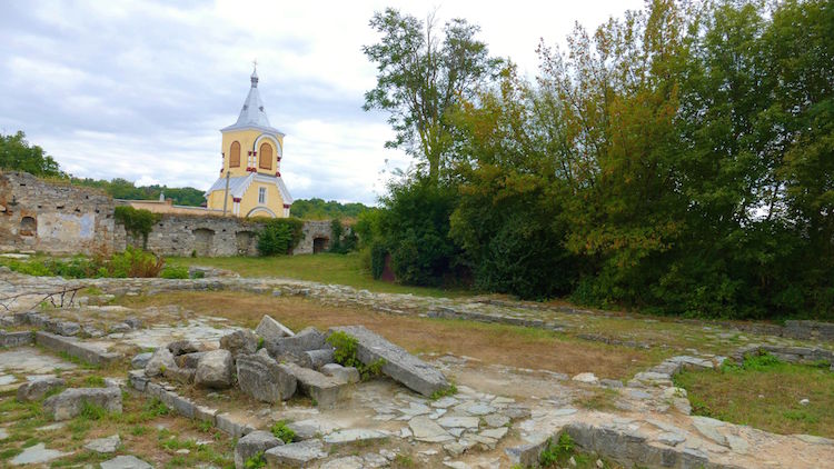 Ruiny katedry ormiańskiej - Kamieniec Podolski