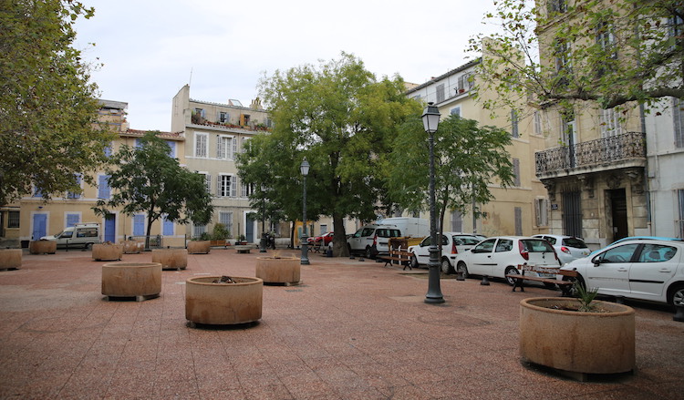 !Place des Moulins - historyczny Plac Wiatraków, Marsylia, Stare miasto - Le Panier