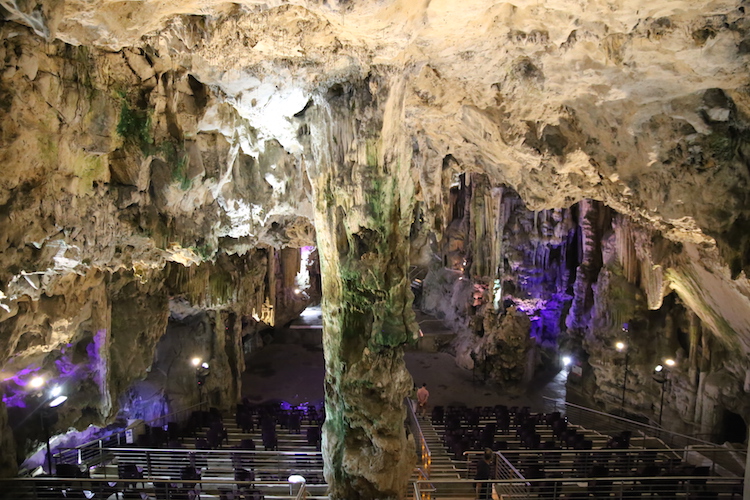 Jaskinia św/ Michała na Gibraltarze - St Michael's Cave