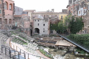 Ukryty teatr rzymski w Katanii