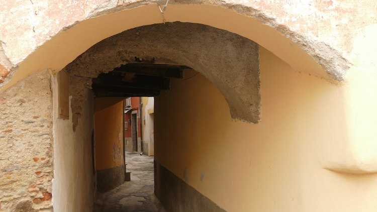 Wejście na teren dawnego getta - Lamezia Terme