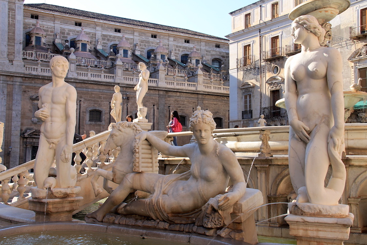 Фрагмент фонтана Претории в Палермо