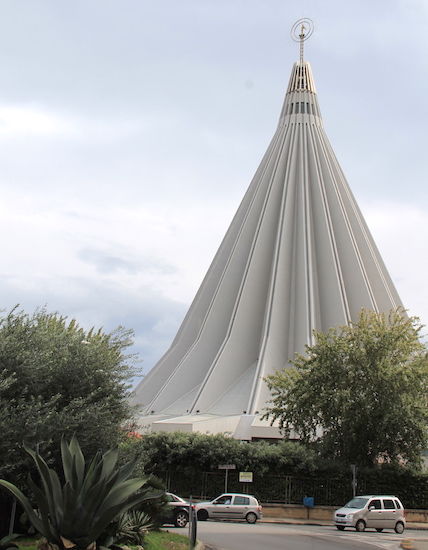 Сиракузы, Святилище Матери Плача (Santuario Madonna delle Lacrime)