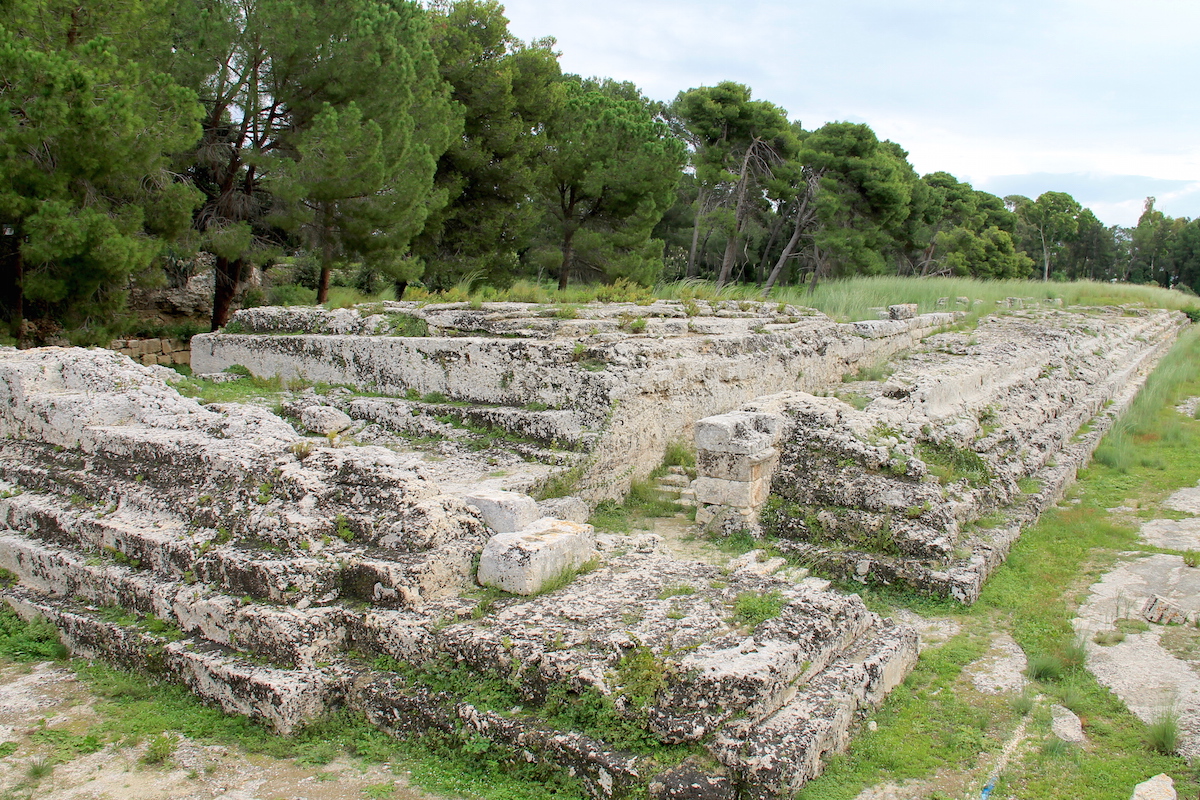 !Ołtarz Hierona II (ara di Ierone II) - Park Archeologiczny Neapolis w Syrakuzach