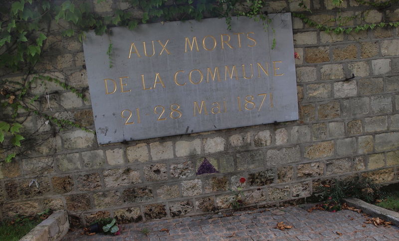 Mur Komunardów - cmentarz Père Lachaise w Paryżu