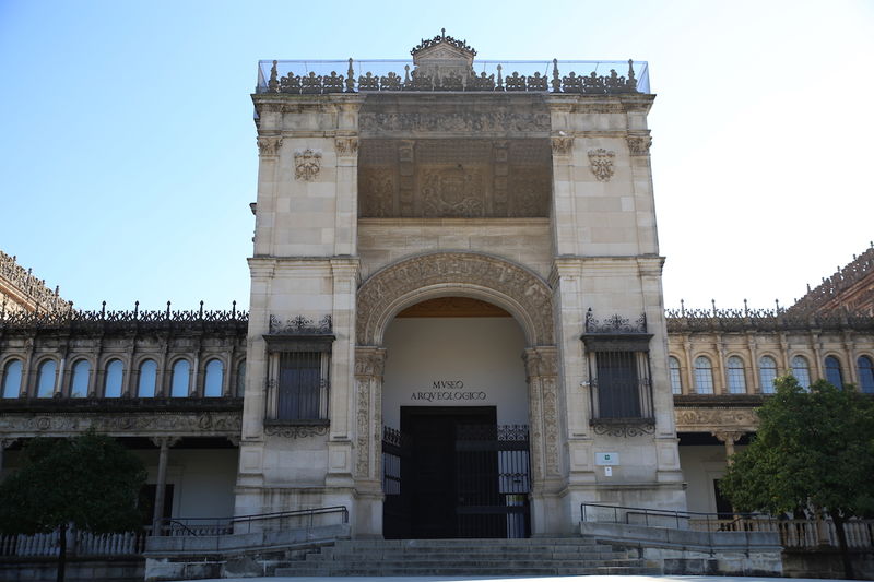 Pawilon Sztuk Pięknych (Pabellón de Bellas Artes) - siedziba Muzeum Archeologicznego w Sewilli