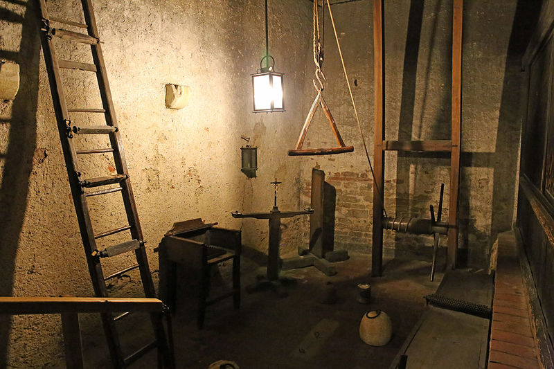 Zwiedzanie ratusza w Ratyzbonie - sala tortur