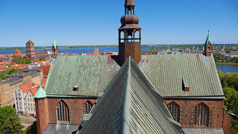 !Dach widziany z wieży Kościoła Mariackiego w Stralsundzie