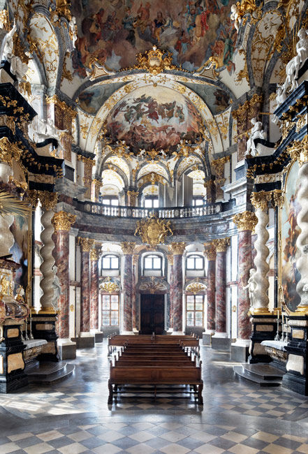 !Kaplica pałacowa (Hofkirche) - Rezydencja w Würzburgu (Zdjęcie dzięki uprzejmości © Bayerische Schlösserverwaltung)