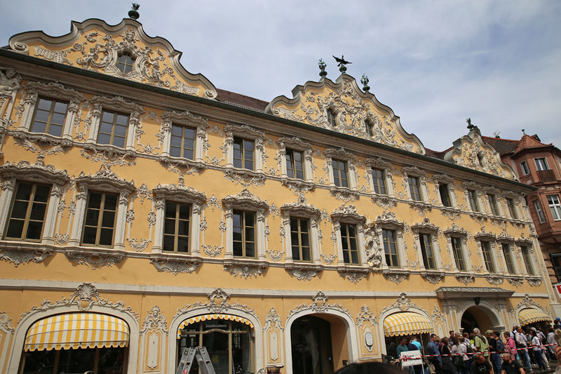 Dom Jastrzębia (Haus zum Falken / Falkenhaus) - Würzburg
