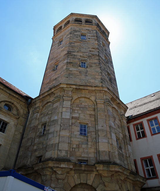 !Ośmioboczna wieża w Bayreuth