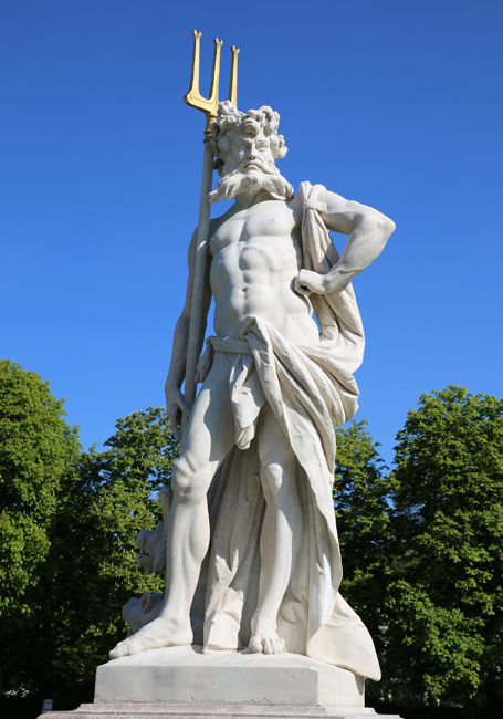 Jedna z rzeźb w Parku Nymphenburg w Monachium