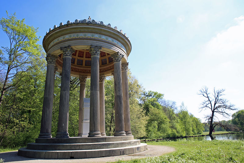 Świątynia Apollina (Apollotempel) - Park Nymphenburg w Monachium