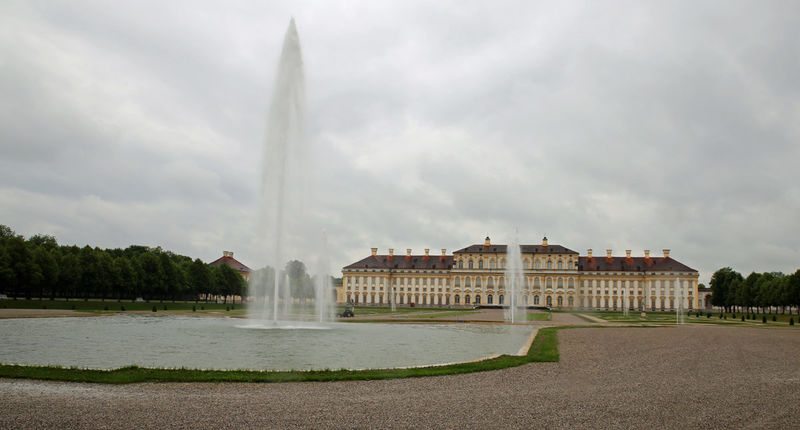 Spacer po terenie kompleksu i widok na Nowy Pałac Schleissheim (Neuse Schloss Schleissheim), okolice Monachium
