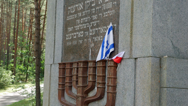 Wilno, Ponary - pomnik ku czci zamordowanych Żydów