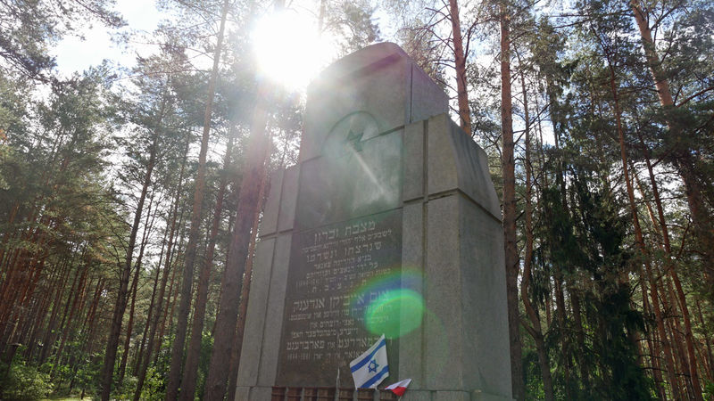 Pomnik ku czci zamordowanych Żydów - Ponary, Wilno