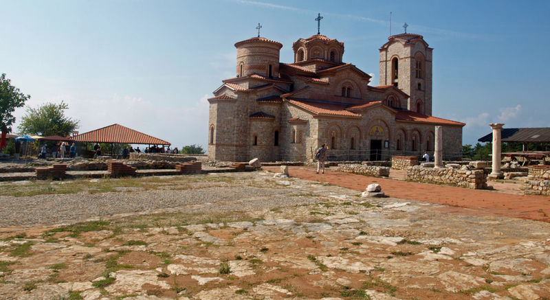 Cerkwie na wzgórzu Plaosznik (okolice Jezioro Ochrydzkiego)
