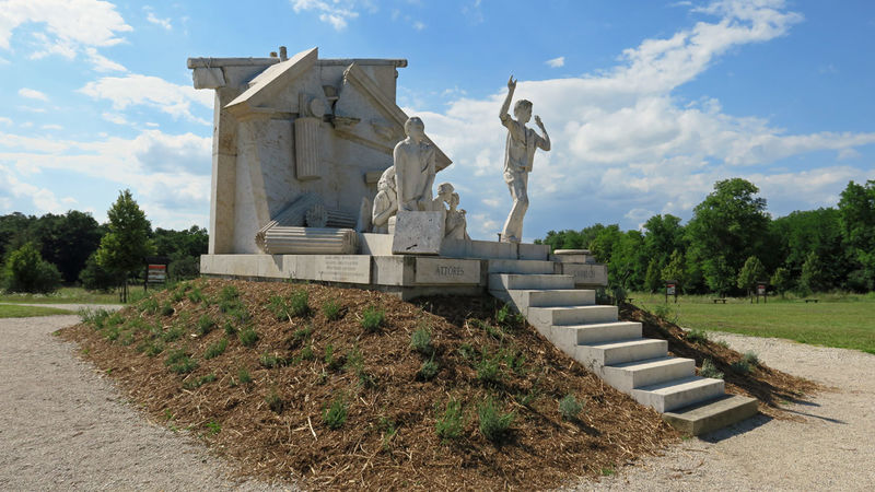 Piknik Paneuropejski 1989 - pomnik na Węgrzech (okolice Jeziora Nezyderskiego)