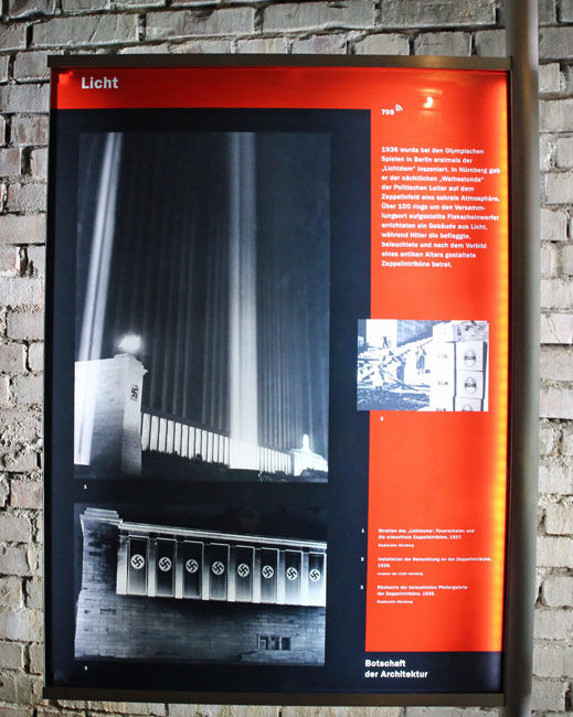Norymberga - Zwiedzanie Centrum dokumentacji NSDAP (Dokumentationszentrum) - zdjęcie 'Katedry światła'